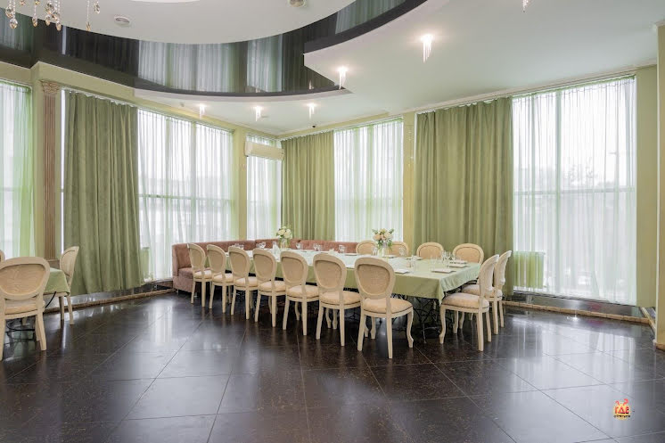 Большой зал в «Fashion Cafe» фотография №2