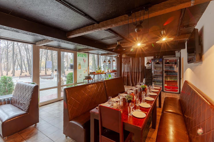 Зал на первом этаже  в «Dance&Grill Park» фотография №1