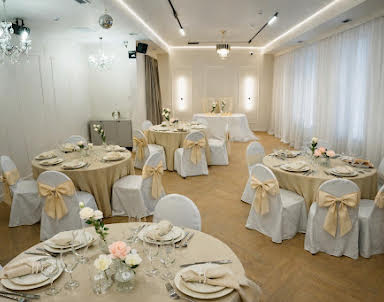  ресторан ФАМИЛИЯ