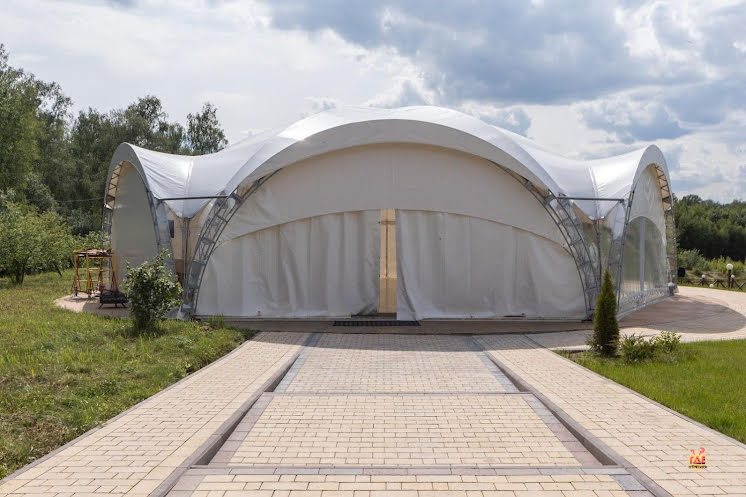 Шатер на озере в «Конюшня» фотография №12