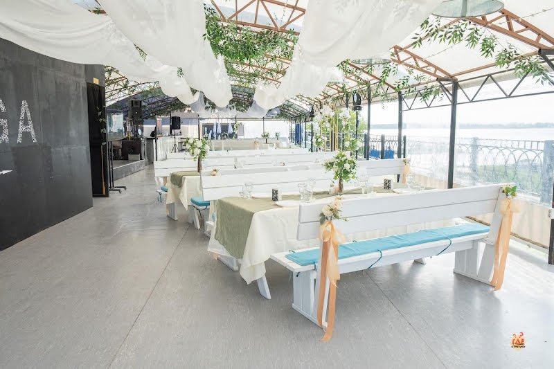 Белуга на Волге фотография №3