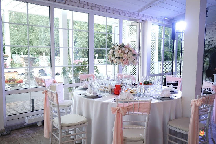 Зал Emily в «Don David» фотография №5