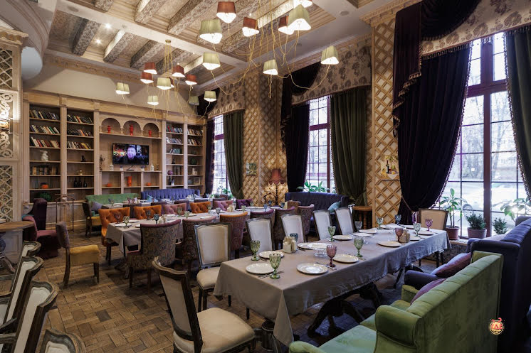 Основной зал в «Вах Генацвале» фотография №3