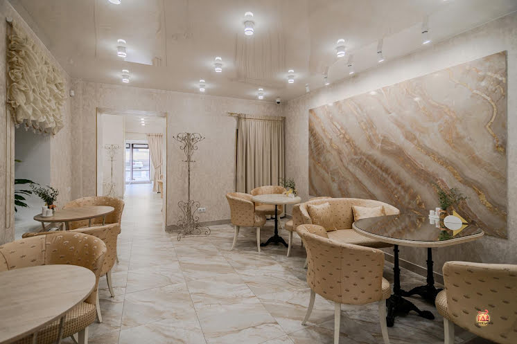 Зал кафе "Ив" в «Кирочный двор» фотография №6