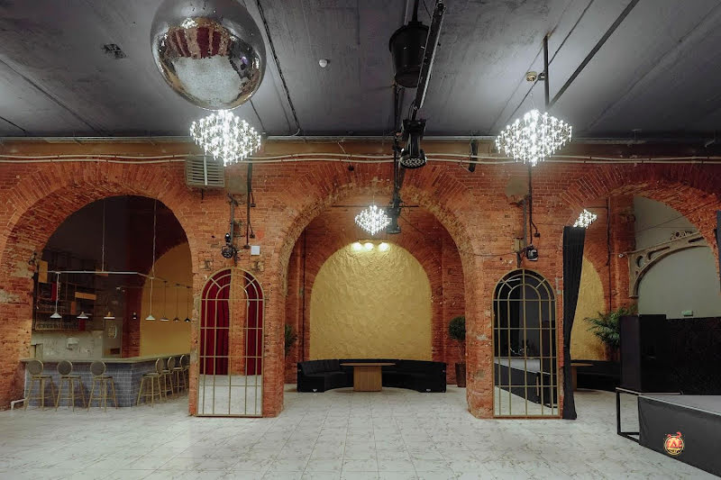 COM.NATA Mars на площади Ленина фотография №16