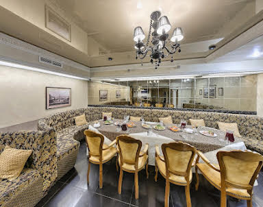  ресторан Абсолютъ