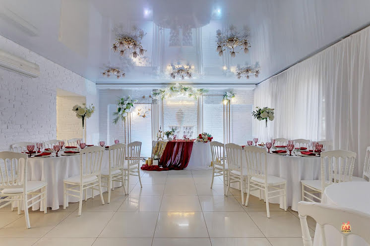 Большой зал в «Мон Амур» фотография №15