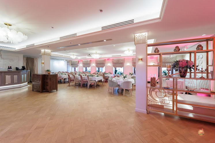 Зал ресторана в «Александр» фотография №14