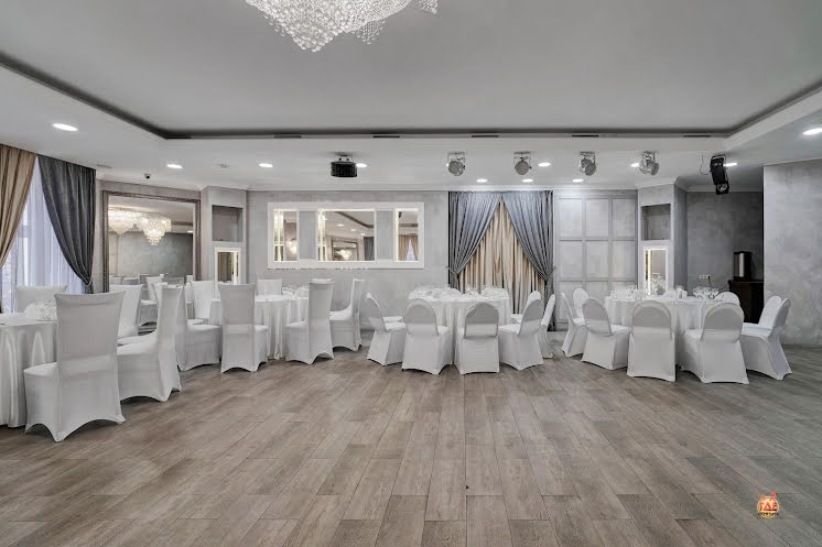 Большой зал в «Октябрьская» фотография №2