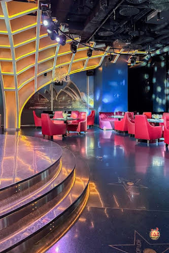 Зал со сценой в «Okovoice Event Hall» фотография №4