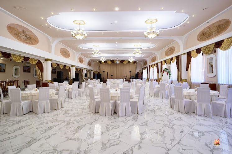 Большой зал в «Замок дружбы» фотография №5