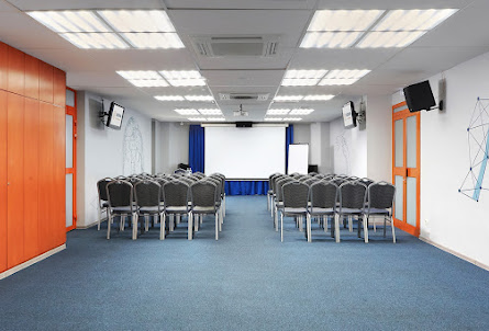 Конференц-зал «Победа» в Зал для переговоров «NEXT»