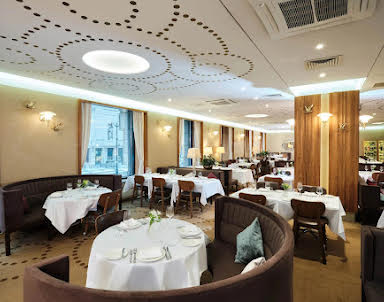  ресторан Crown Hotel St. Petersburg
