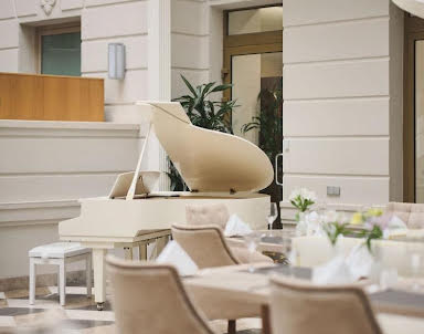  ресторан INDIGO St. Petersburg-Tchaikovskogo