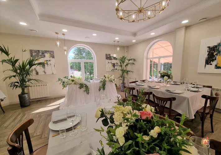 Зал ресторана в «Emerald» фотография №5