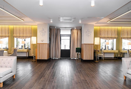 Оливковый зал в Открытый шатер у бассейна