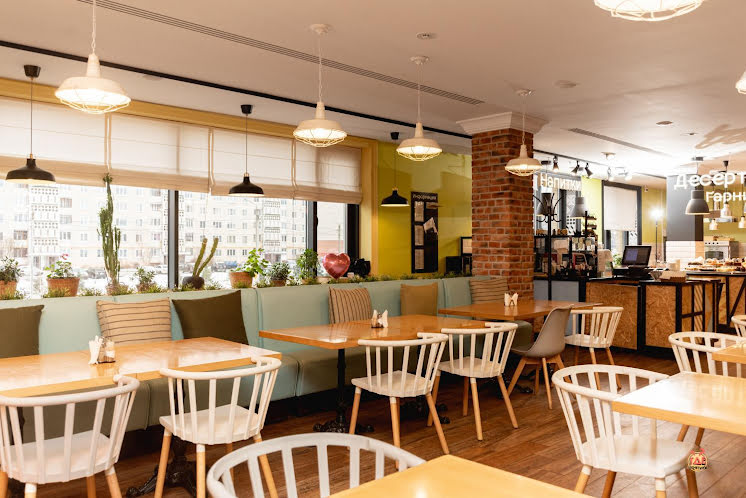 Основной зал в «Избушка на Михалевском» фотография №3