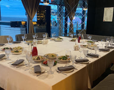  ресторан MOREMI