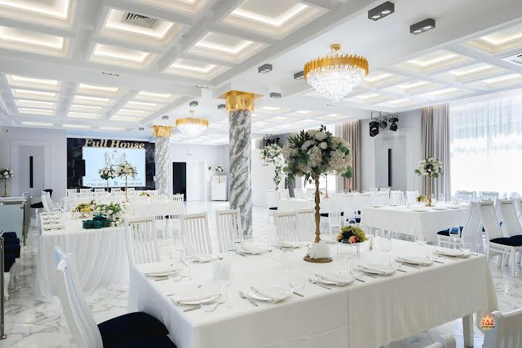 Белый зал  в «Full House» фотография №5