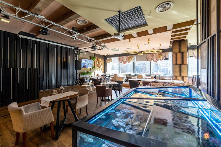 Основной зал в «Шато Винтаж» фотография №3