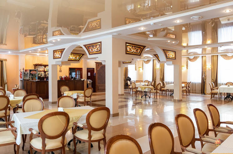 Основной зал в «Ретро» фотография №13