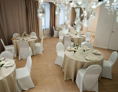  ресторан ФАМИЛИЯ