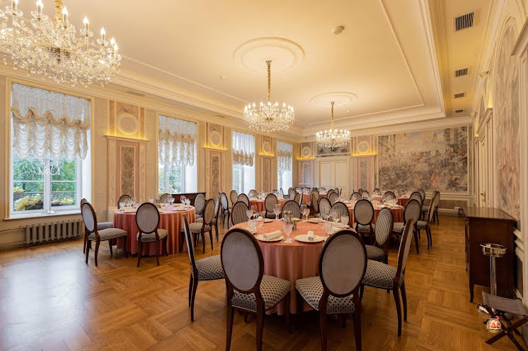 Основной зал  в «Петръ» фотография №16