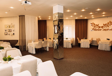 Большой зал в Малый зал