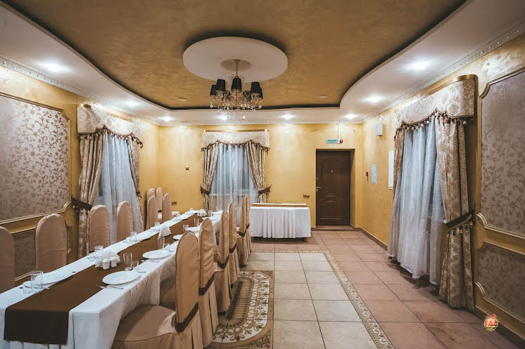 Зал «Золотой» в «Камелот» фотография №1