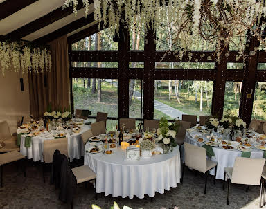  ресторан Времена года в Зеленом городе