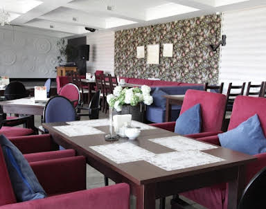 Выпускной в Купеческий дворик