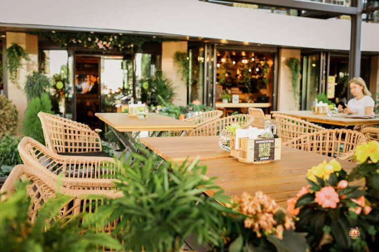 Летняя веранда в «Чайхона №1 Большая Полянка» фотография №14