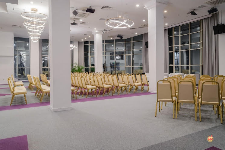 Сити Холл  в «Marins Grand Hotel Астрахань» фотография №1