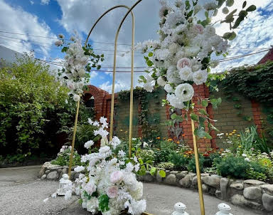  ресторан Замок в долине