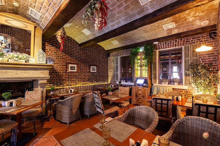 Зал с камином в «Вилла Паста» фотография №5