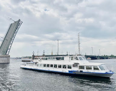  ресторан Теплоход "Чайка"