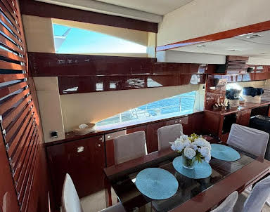 Корпоратив в YES BOAT