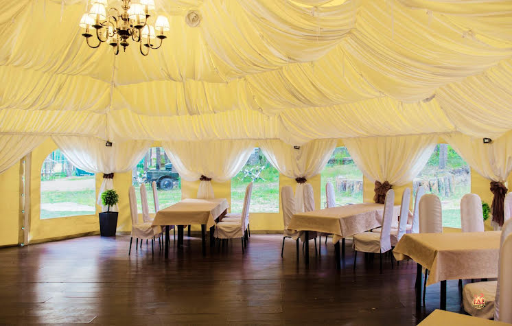 Банкетный шатер "Замок"  в «Лебяжье» фотография №5