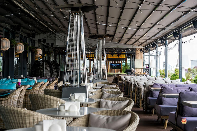 Летняя терраса  в «VASILCHUKÍ Chaihona №1» фотография №2