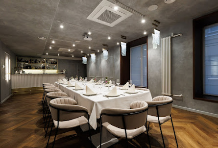 Зал "Tiara" в Конференц-зал  "Suzor"