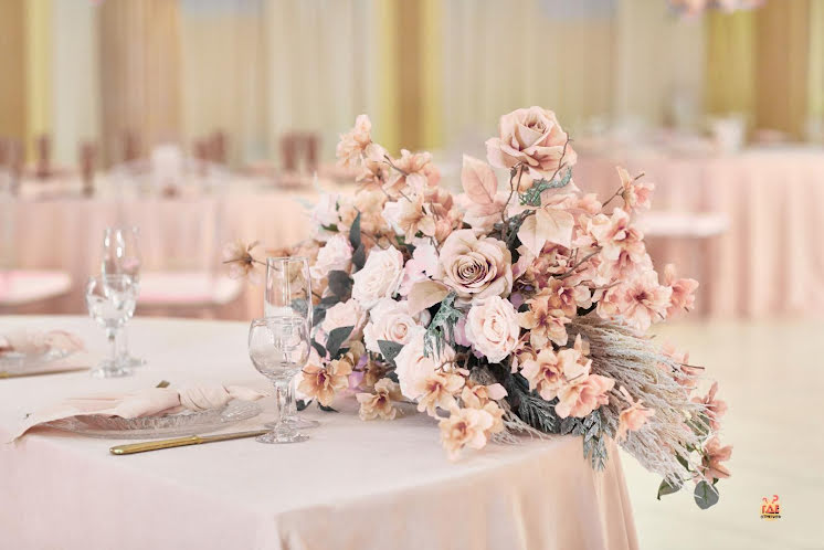 Банкетный зал  в «Ренессанс» фотография №9