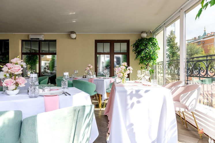 Терраса с панорамными окнами в «Небо Казани» фотография №2