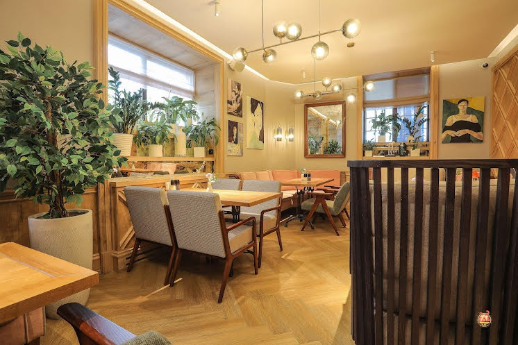 Основной зал в «Beefstroganoff Grill» фотография №19