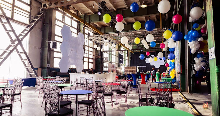 Основной зал  в «DAA» фотография №1