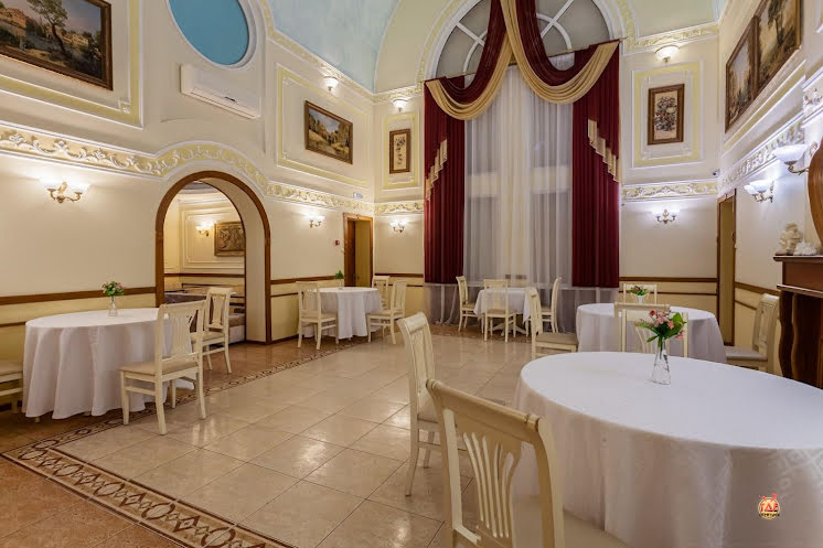 Малый зал в «Версаль» фотография №8