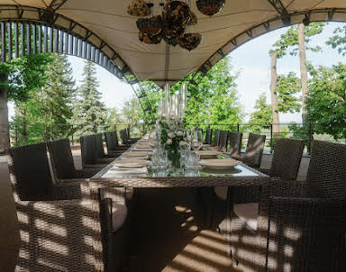  ресторан Юна