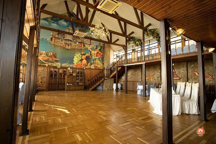 Зал на 100 человек в «Кафе-Клуб» фотография №12