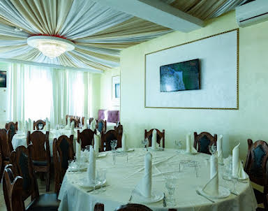  ресторан Лион на Перовской