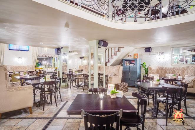 Зал «Колуар» в «Сенполия» фотография №10