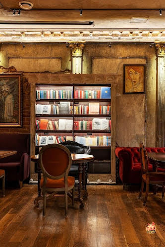 Основной зал в «БеZухов» фотография №6